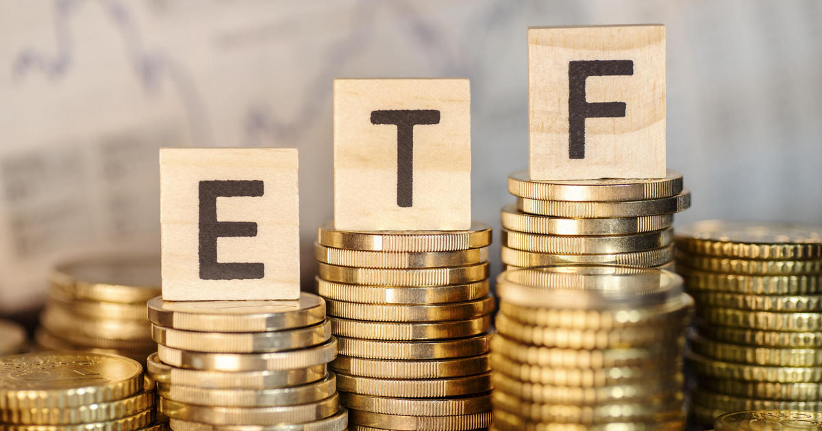 Demystifying ETFs: A Beginner’s Guide to Investing with Exchange-Traded Funds
